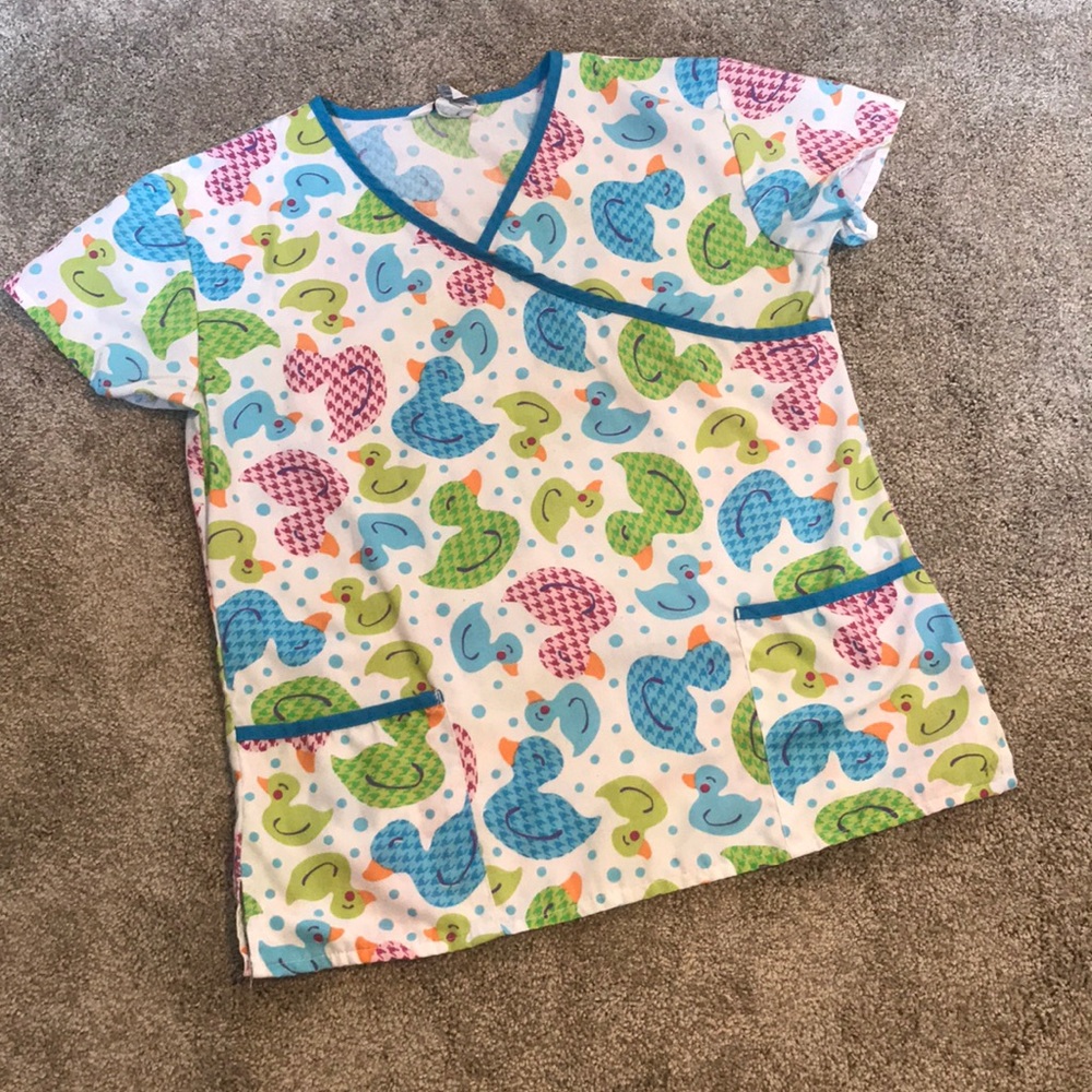 Scrub top